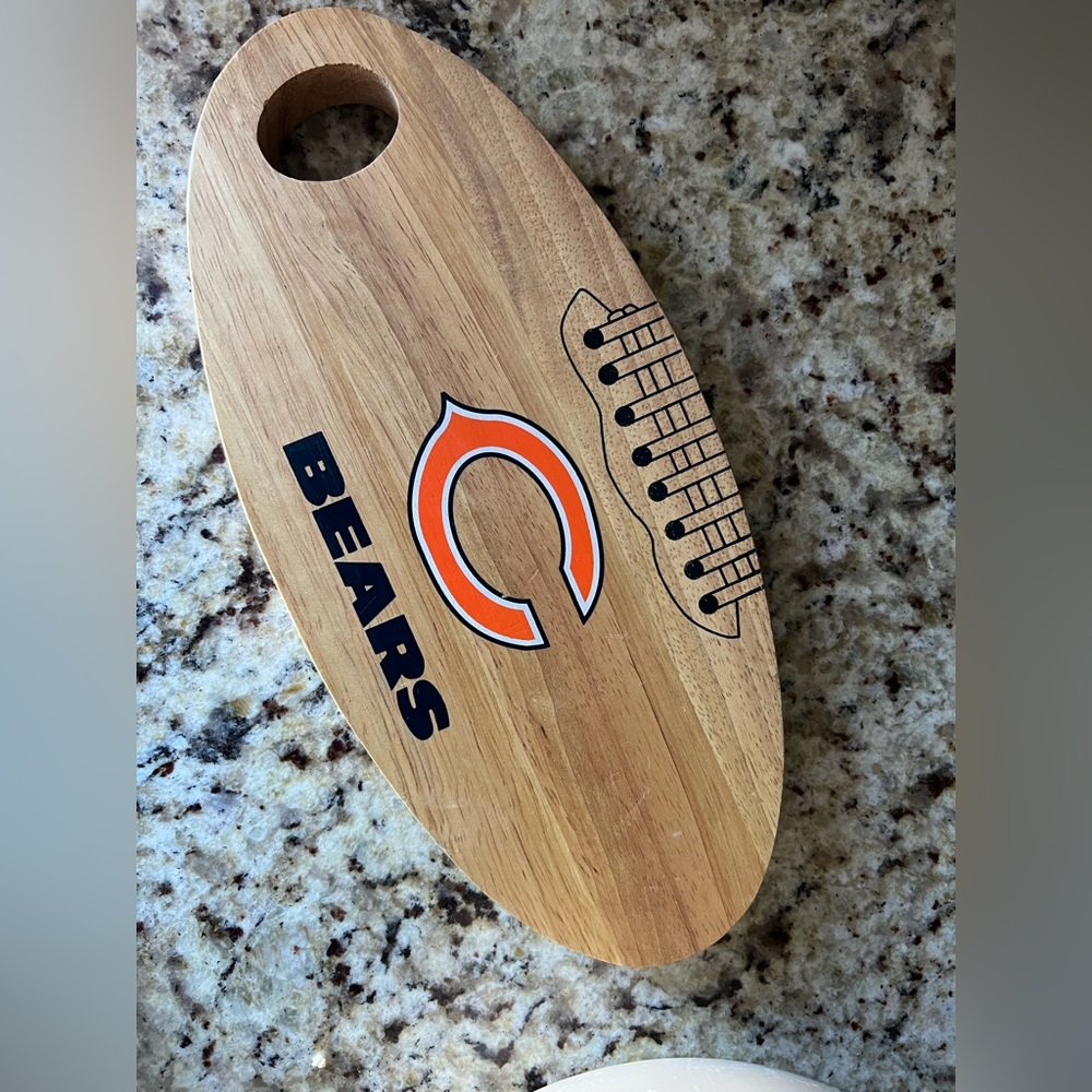 Excellent condition Chicago Bears football shaped cutting board/charcuterie.
